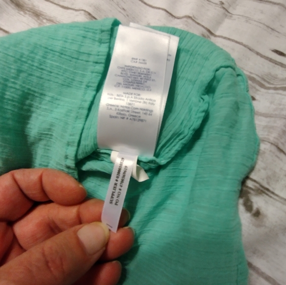 2/$10 Chaps pretty green and crocheted lace flowy tank top Size L - Picture 7 of 7